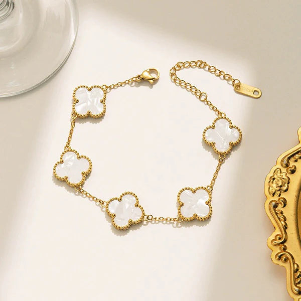 Clover Bracelet White