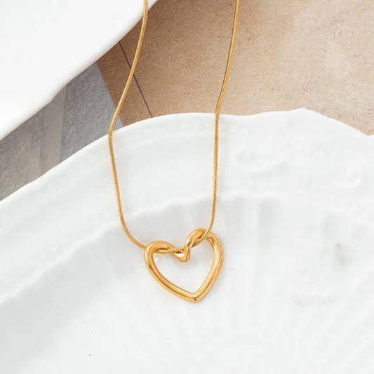 Heartline Necklace