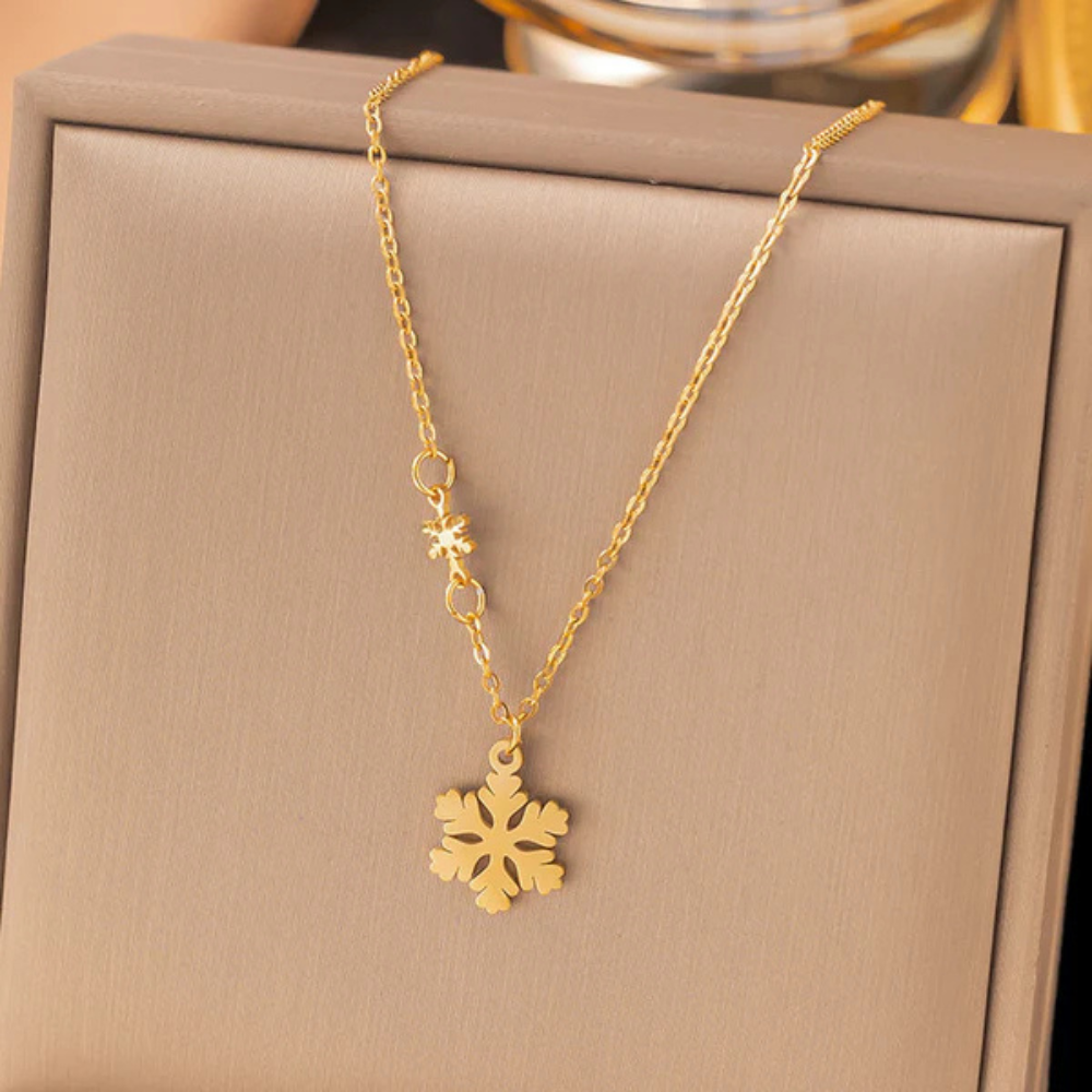 Snowflake Pendant Necklace