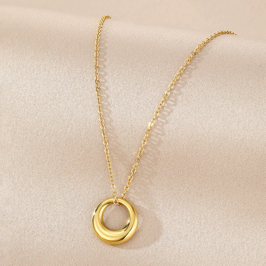 Luxe Gold Circle Pendant