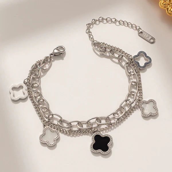 Clover Kiss Bracelet