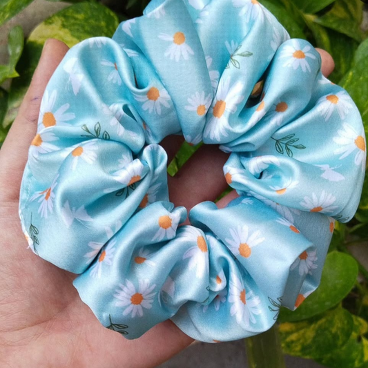 Daisy Darling - Scrunchie